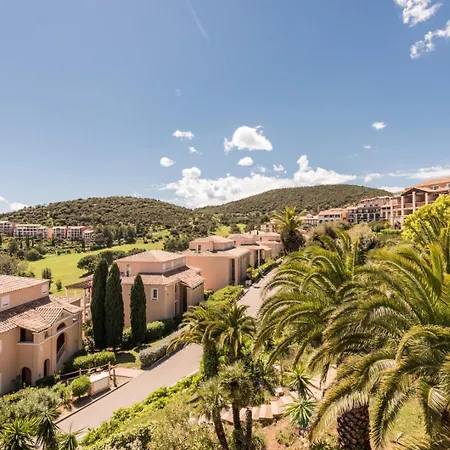 Le Village De Cap Esterel - Maeva - Vue 2 Pieces 4 Personnes - Prestige - Super Mae-2171 *