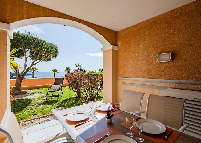 Le Village De Cap Esterel - Maeva - Vue 2 Pieces 4 Personnes - Prestige - Super Mae-2171 *